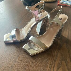 lululemon athletica Silver Metallic Block Heel Sandals